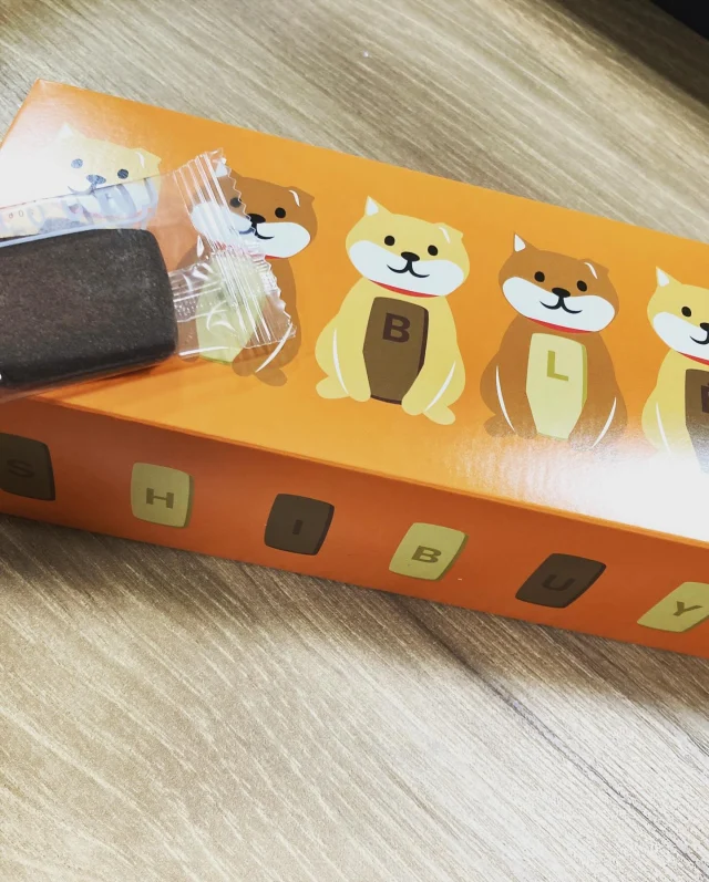 お土産をいただきました(^^)ワンちゃんのパッケージがかわいい。美味しくいただきました。
#プラスコーポレーション #プラスコーポレーションの話 #お土産 #クッキー #犬 #ワンちゃん